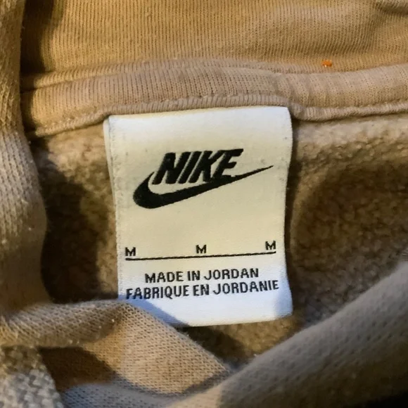 Tan Nike Hoodie Size Medium - Picture 4 of 5